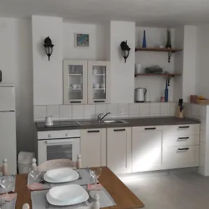 Loparina Apartment Nerezine